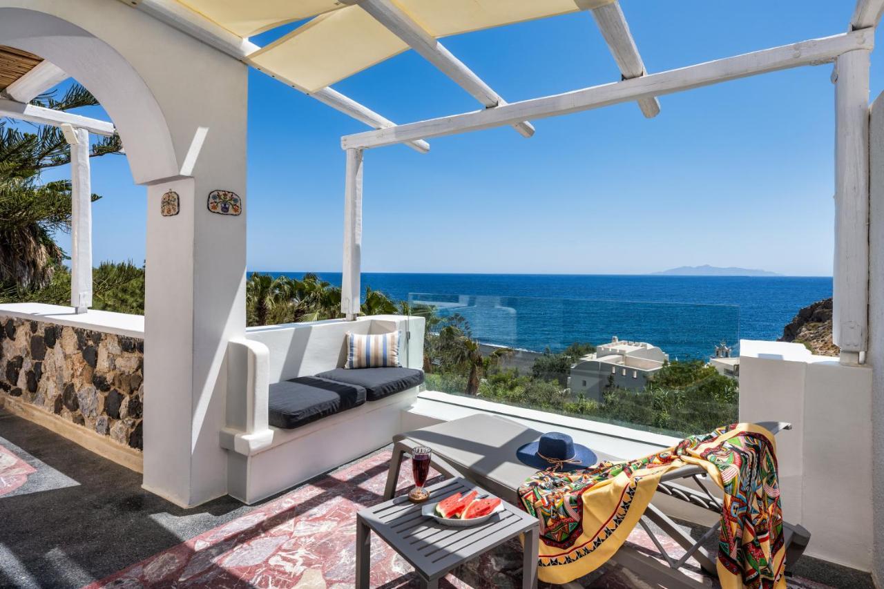 Moschatos Beach House Камари Экстерьер фото