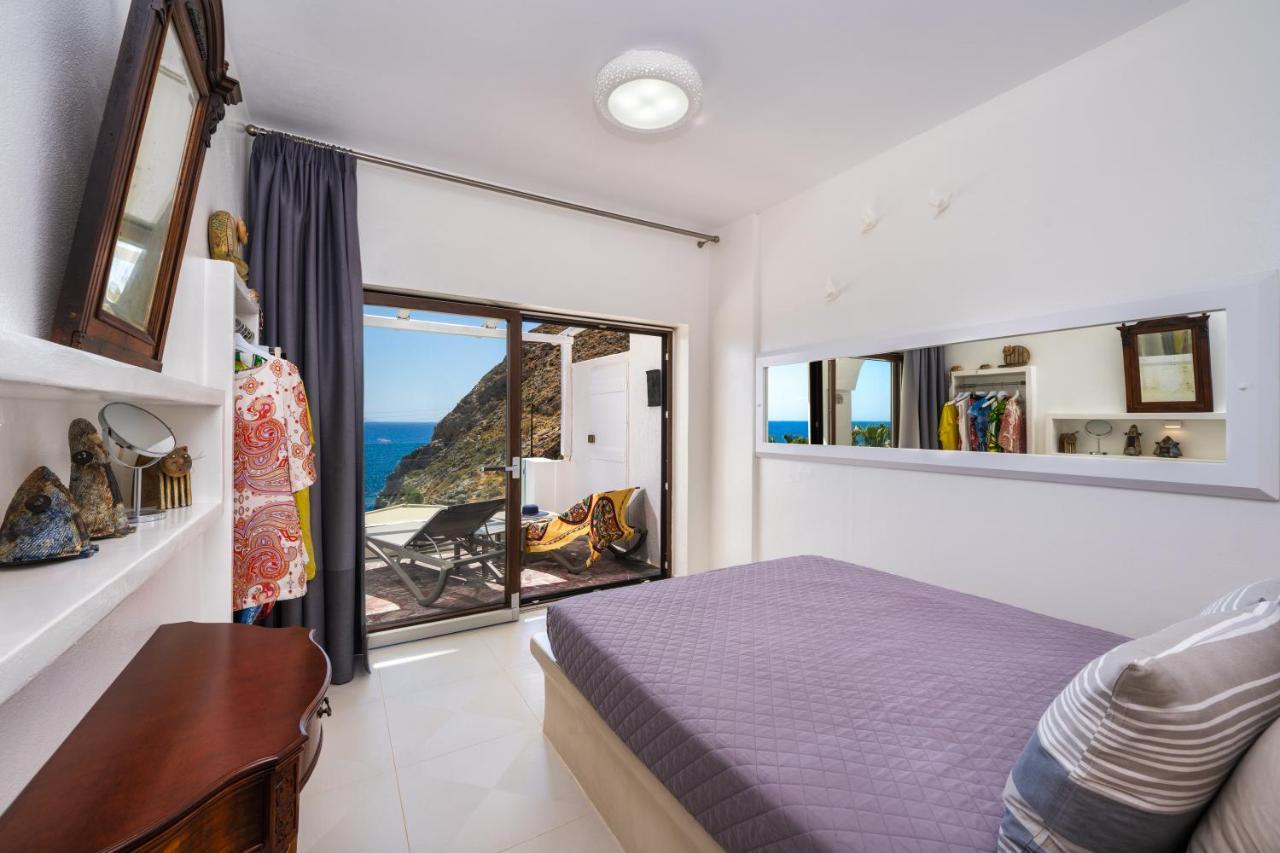 Moschatos Beach House Камари Экстерьер фото