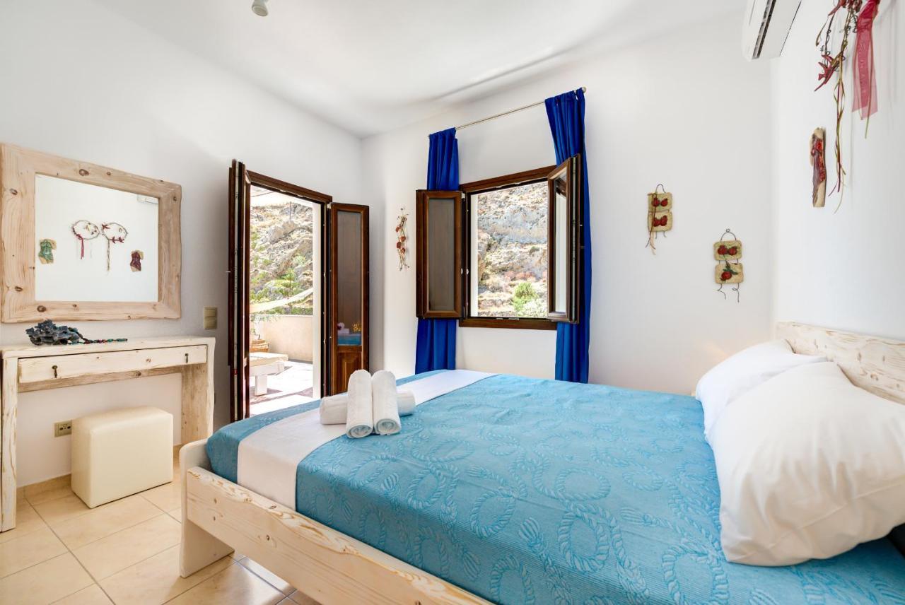 Moschatos Beach House Камари Экстерьер фото