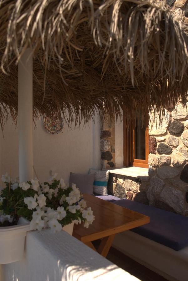 Moschatos Beach House Камари Экстерьер фото