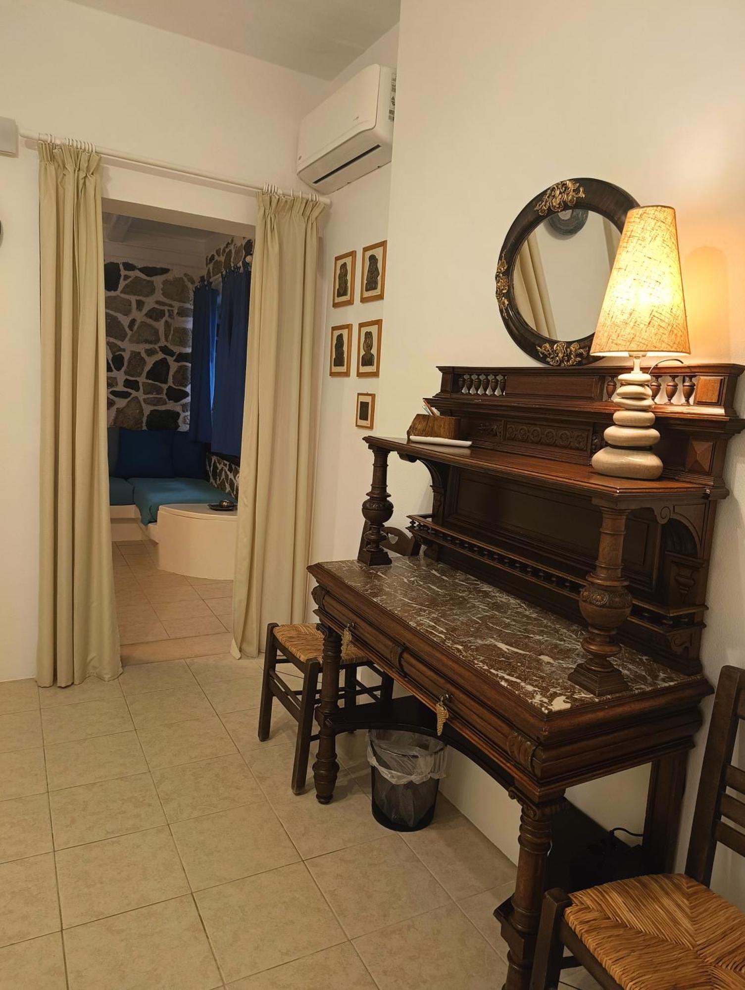 Moschatos Beach House Камари Номер фото